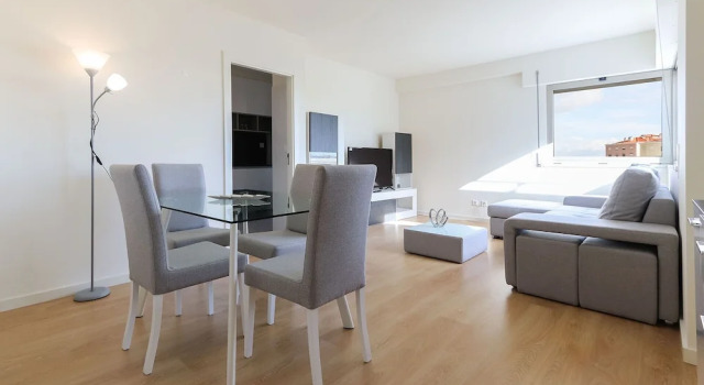 Modern Sky Lisbon by Homing, Забронировать Отель Отели Лиссабона с парковкой, рядом с Лумьяр, Парковка