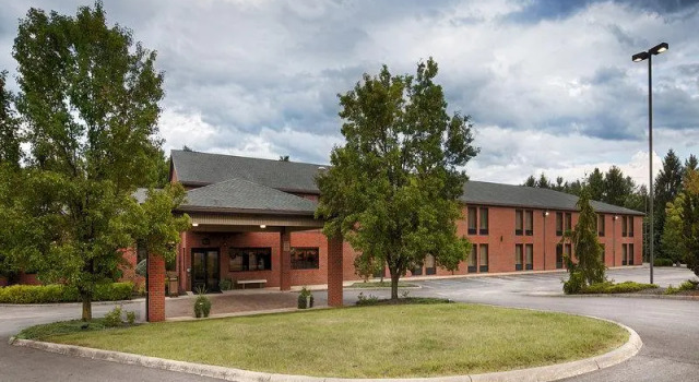 Четырёхместный номер Standard Best Western PLUS Caldwell Inn