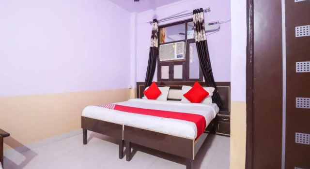 Hotel Sunrise Inn, Забронировать Отель Отели Газиабад с завтраком, Завтраки