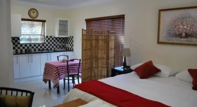 Aloe Manna Self Catering, Забронировать Отель Отели и гостиницы Порт-Элизабет, рядом с Humewood Golf Course, Отель