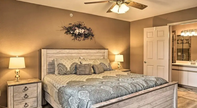 Resort Condo in Branson: 4 Mi to the 76 Strip!, Varaa Lomakeskus Lomahotellit kohteessa Missouri, Lomakeskus