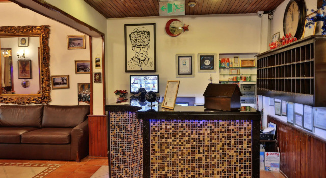 Gallion Hotel