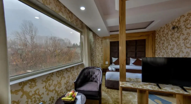 Люкс Hotel The Montreal Srinagar