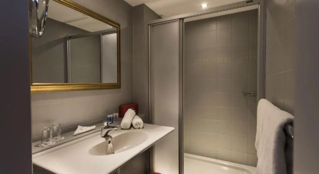 Двухместный номер Standard с балконом Hotel Kaiserhof Heringsdorf