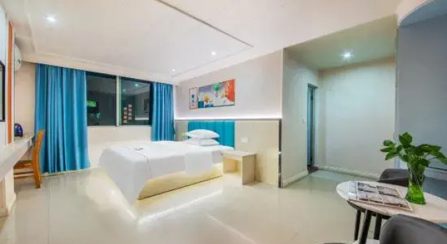 Peace Tongfa Hotel, Boek Hotel Hotels in Guangdong met parkeren, Parkeren
