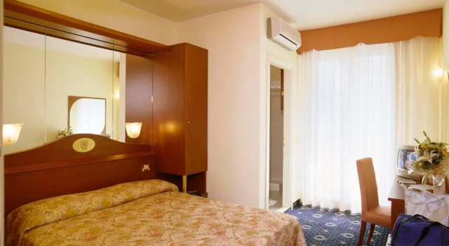 Номер Economy Hotel Montecarlo