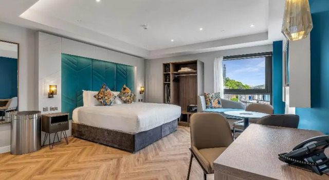 Двухместная студия Grande с видом на город Отель Roomzzz Edinburgh