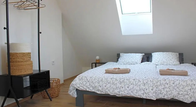Kafe v ob¿v¿, Rezerwuj Hotel Hotele w Central Bohemia z parkingiem, Parking
