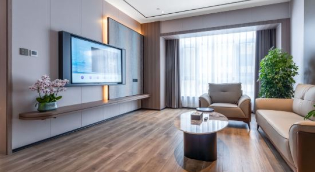 Люкс Business Tucker Hotel (Shijiazhuang Pingshan Zhongshan Century Plaza Branch)