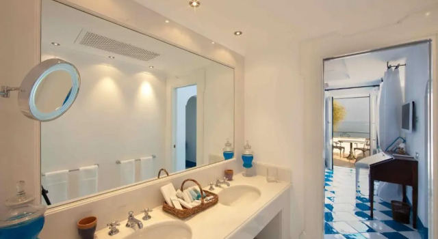 Полулюкс с видом на море Villa Treville