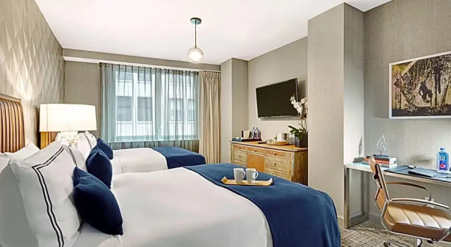 Четырёхместный номер Deluxe Artezen Hotel