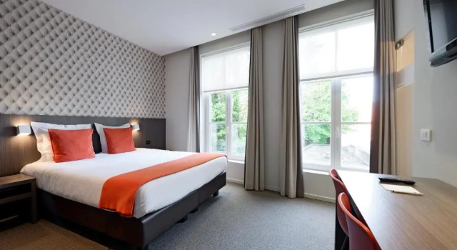 Номер Superior Square Hotel