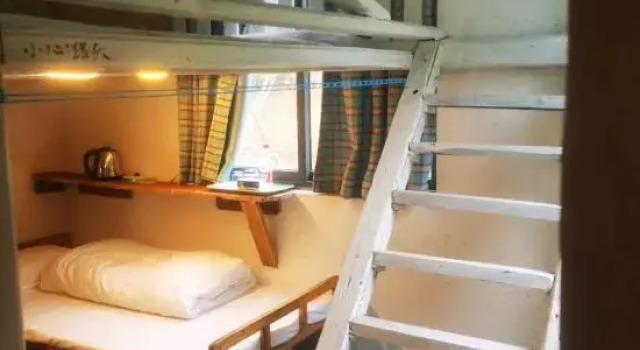 Кровать в общем номере Chongqing Xingkong Yehua Homestay