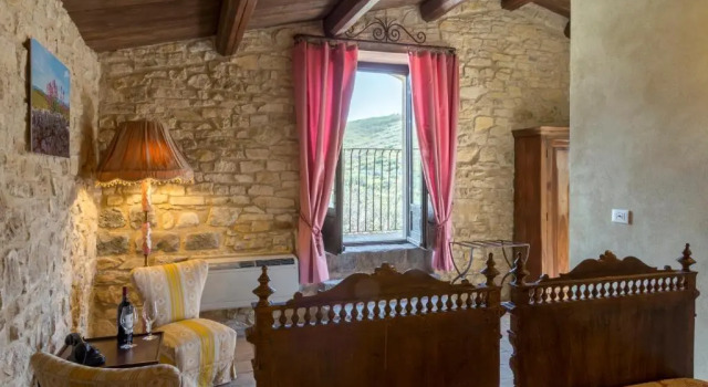 Masseria Fortificata Lo Zafferaneto, Buchen Sie Hotel Buccheri Sizilien