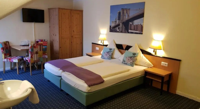 Трёхместный номер Standard Hotel Flora