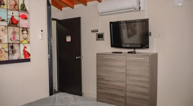 Апартаменты Poblado Brownstone