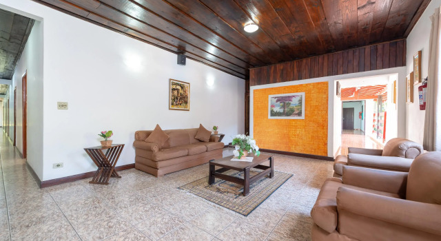 Hotel Saveiros, Varaa Hotelli Praia do Lazaro Ubatuba