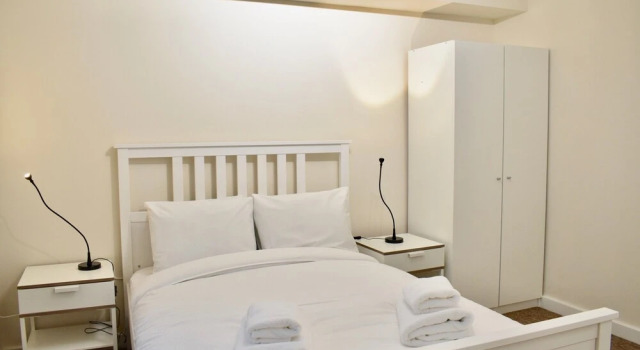 Modern 2 Bedroom House by the Station, Забронировать Отель Отели Исторического графства Суссекса 3 звезды, 3*