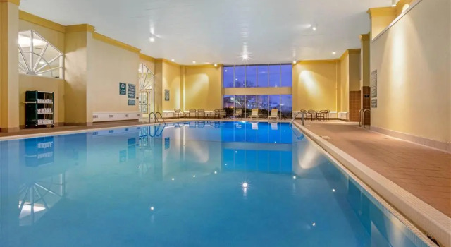 La Quinta By Wyndham Appleton College Avenue