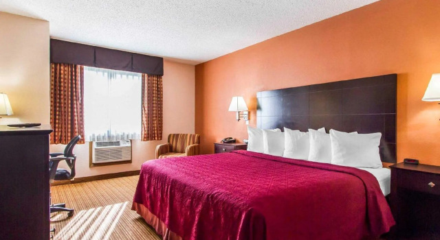 Номер Standard Quality Inn & Suites Ottumwa North