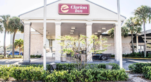 Quality Inn and Conference Center Tampa-Brandon, Boek Hotel Brandon Florida