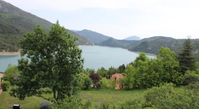 location vacances, Rezerwuj Hotel Saint-Julien-du-Verdon 