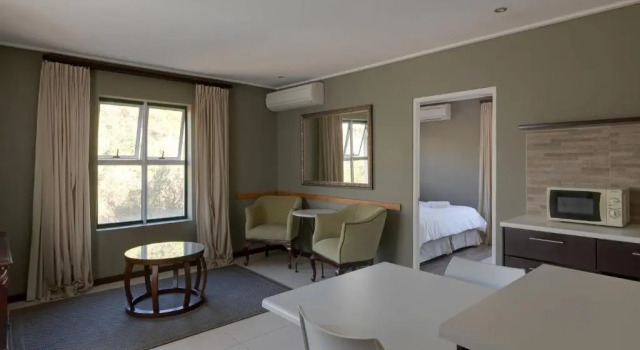 Двухместные апартаменты c 1 комнатой Protea Hotel by Marriott Cape Town Durbanville