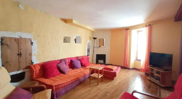 Appartement au coeur du village- Ref12, Забронировать Апартаменты/квартира Сен-Поль-Труа-Шато Drôme Provençale, рядом с Museum of Tricastine Archeology
