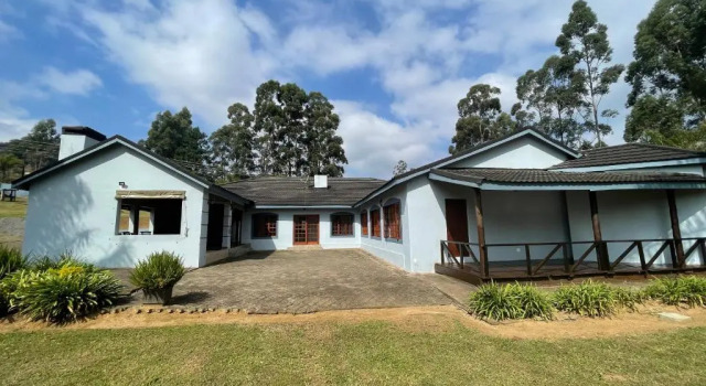 Boikhutsong House