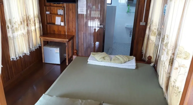 Bank Resort
