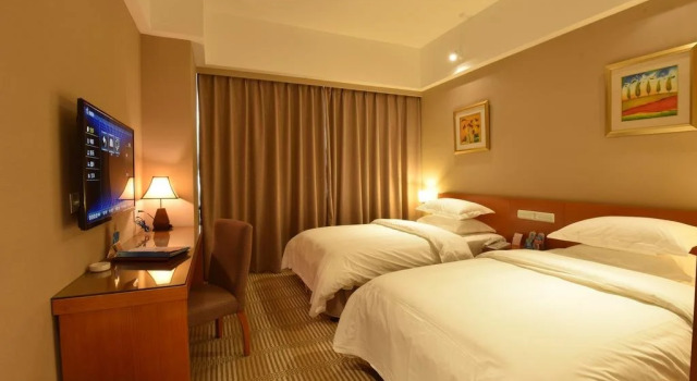 Long Teng, Rezerwuj Hotel Hotele w Kunming z parkingiem, Parking