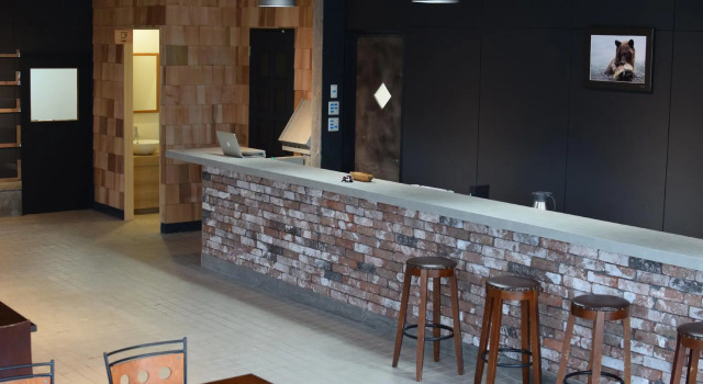 Кровать в общем номере (женский номер) Noboribetsu Guest House AKA & AO