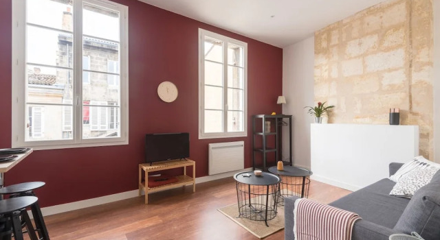 Superb Renovated Studio in the City Center