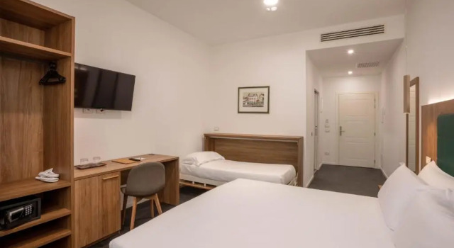 Номер Comfort V Hotel