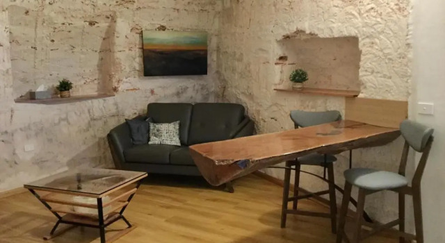 Апартаменты Dug Out B&B