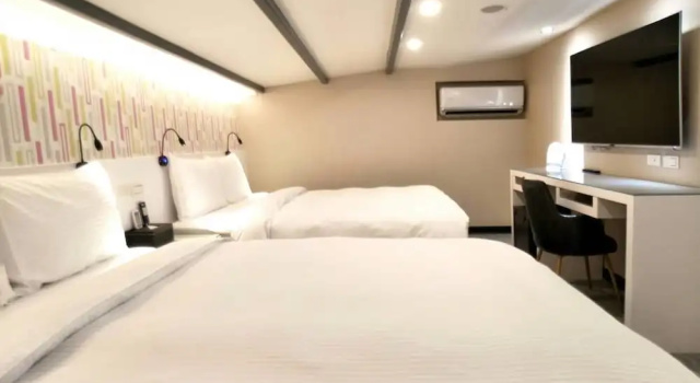 Четырёхместный номер Standard Bridge Living