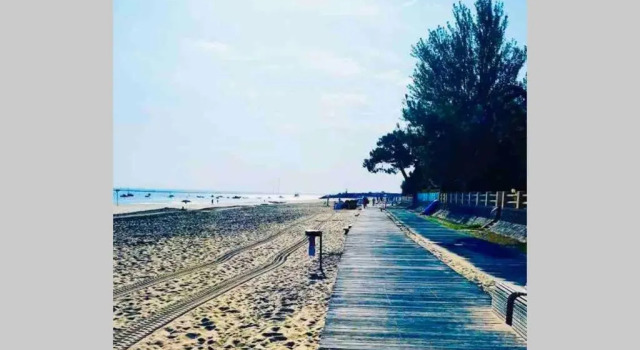Апартаменты appt 2 chambres calme,clim, plage et gare proche pkg