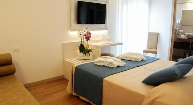 Двухместный номер Standard с видом на море Hotel Hollywood***S