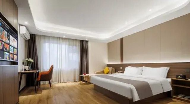 Двухместный номер Deluxe Vienna Hotel Zhanjiang Haibin Avenue Branch