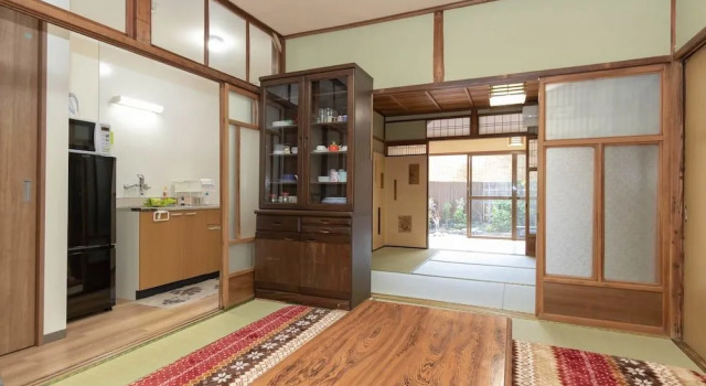 Jyuraku Tomi