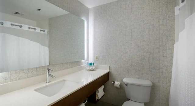 Двухместный номер Deluxe Holiday Inn Express Lawrence by IHG