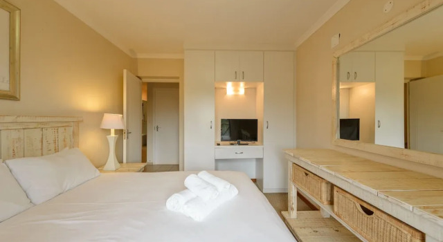San Lameer Villa Rentals  10905