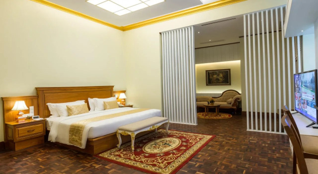 Sokha Private Mansion, Забронировать Вилла Отели Сиемреап 4 звезды, рядом с Smile of Angkor Grand Theater, 4*
