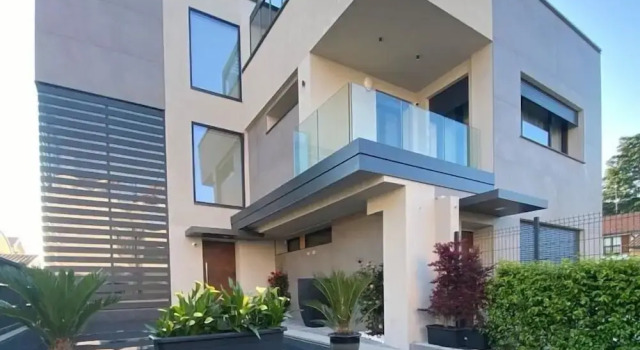 Villa Gio'S, Varaa Villa Mökit kohteessa Monza, Mökki