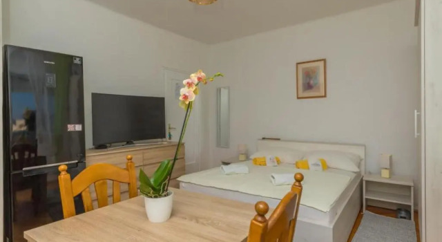 Studio Apartment Iva, Забронировать Апартаменты/квартира Цриквеница Приморско-Горанская жупания