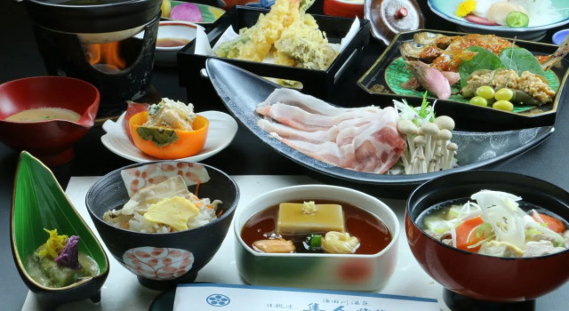 Hayato Ryokan, Book Hotel Tsuruoka 