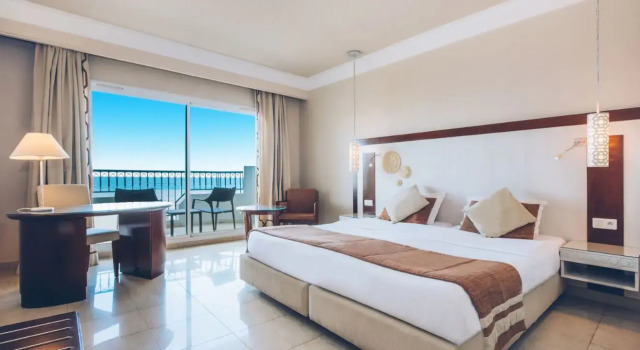 Номер Standard с видом на море Iberostar Selection Royal El Mansour