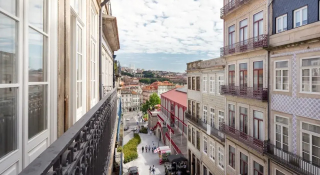 Nada03 · Faisama Historical 3 Design · Balcony · AC, Забронировать Бутик-отель Бутик-отели Порту, рядом с Винодельня Рамос Пинто, Бутик-отель