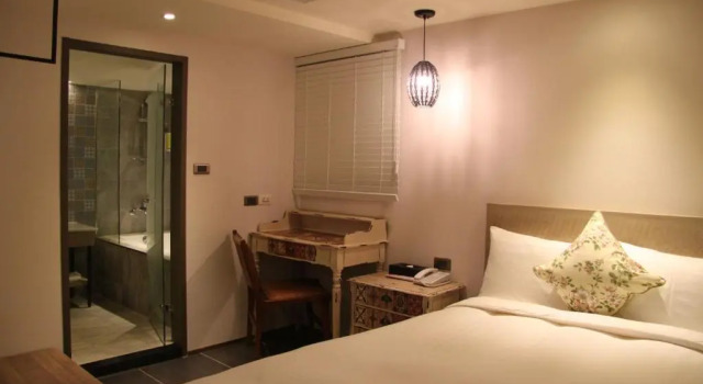 Двухместный номер Standard Lan Kwai Fong Garden Hotel