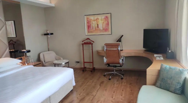 Двухместный люкс c 1 комнатой Courtyard by Marriott Madurai